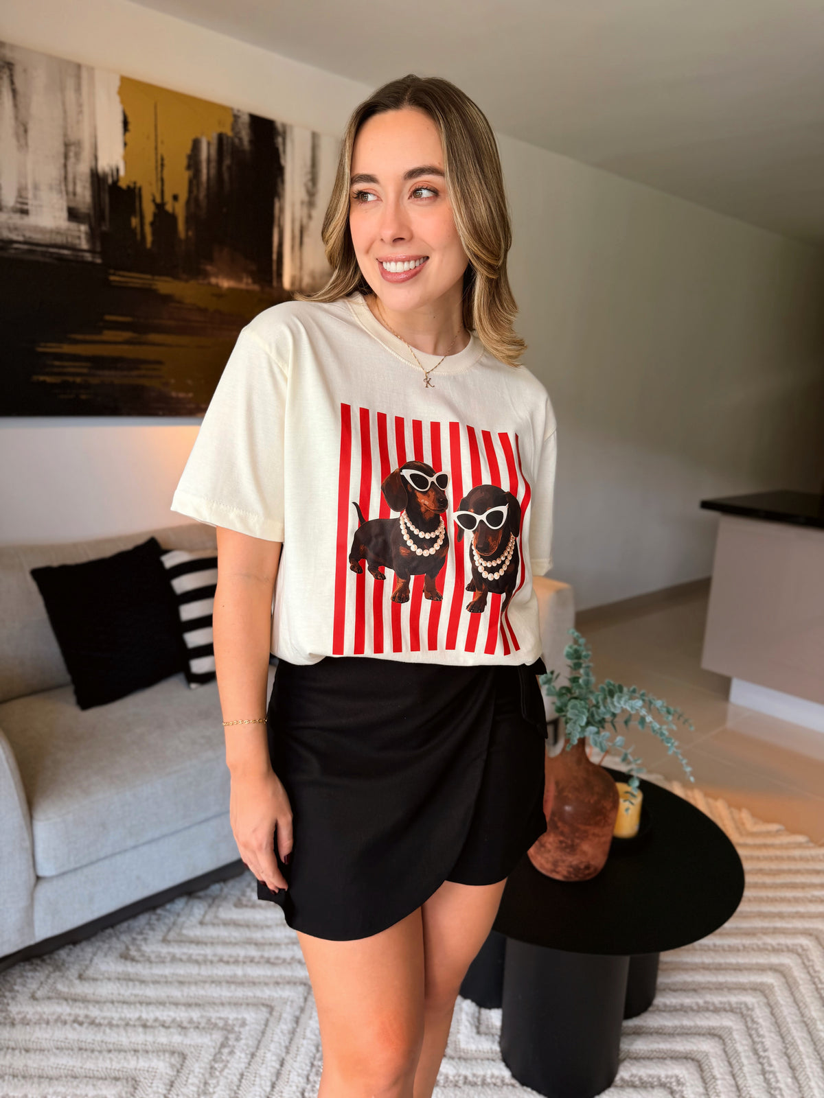 CAMISETA SALCHICHA RAYAS ROJA