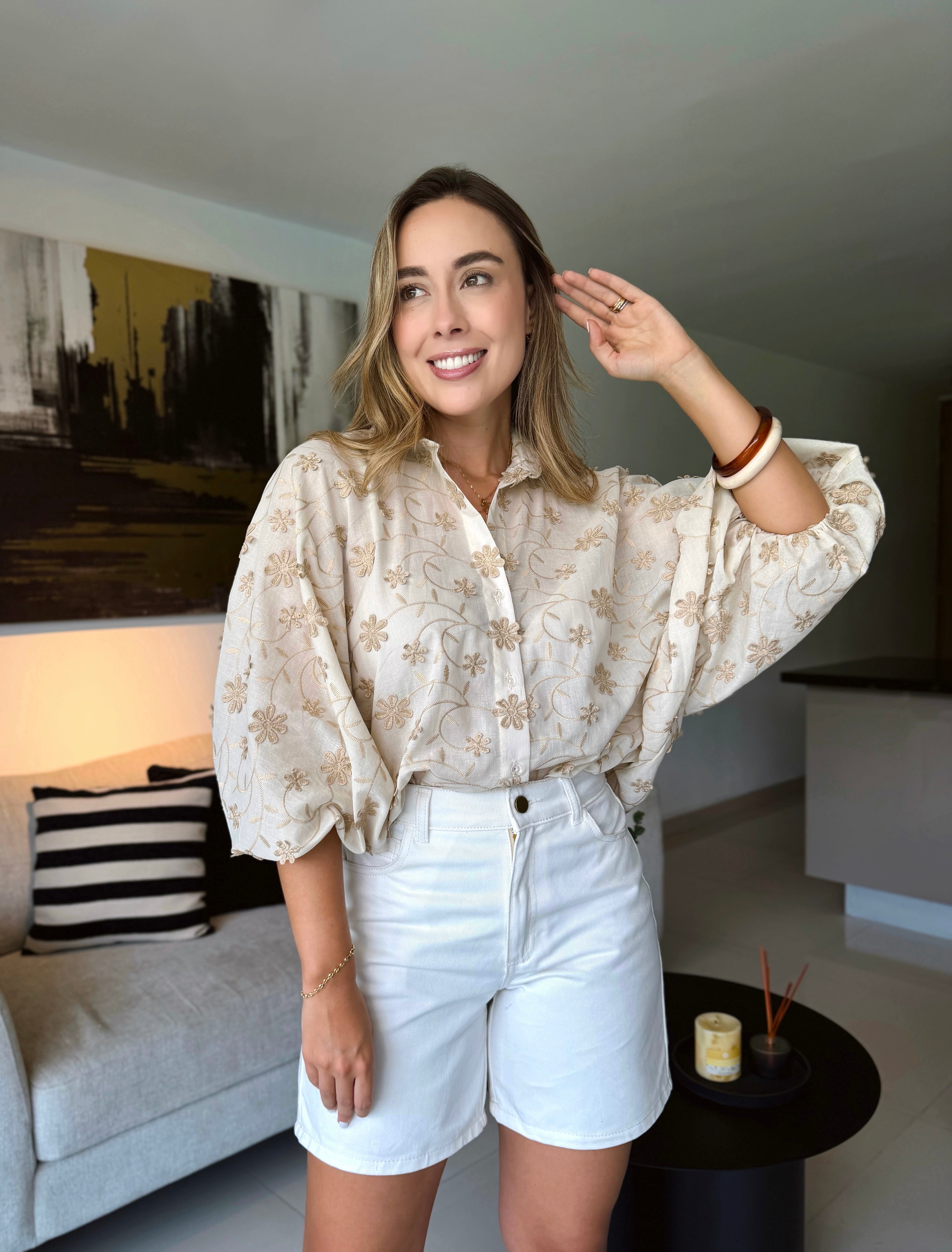 BLUSA GEORGINA OJALILLO 3D BEIGE