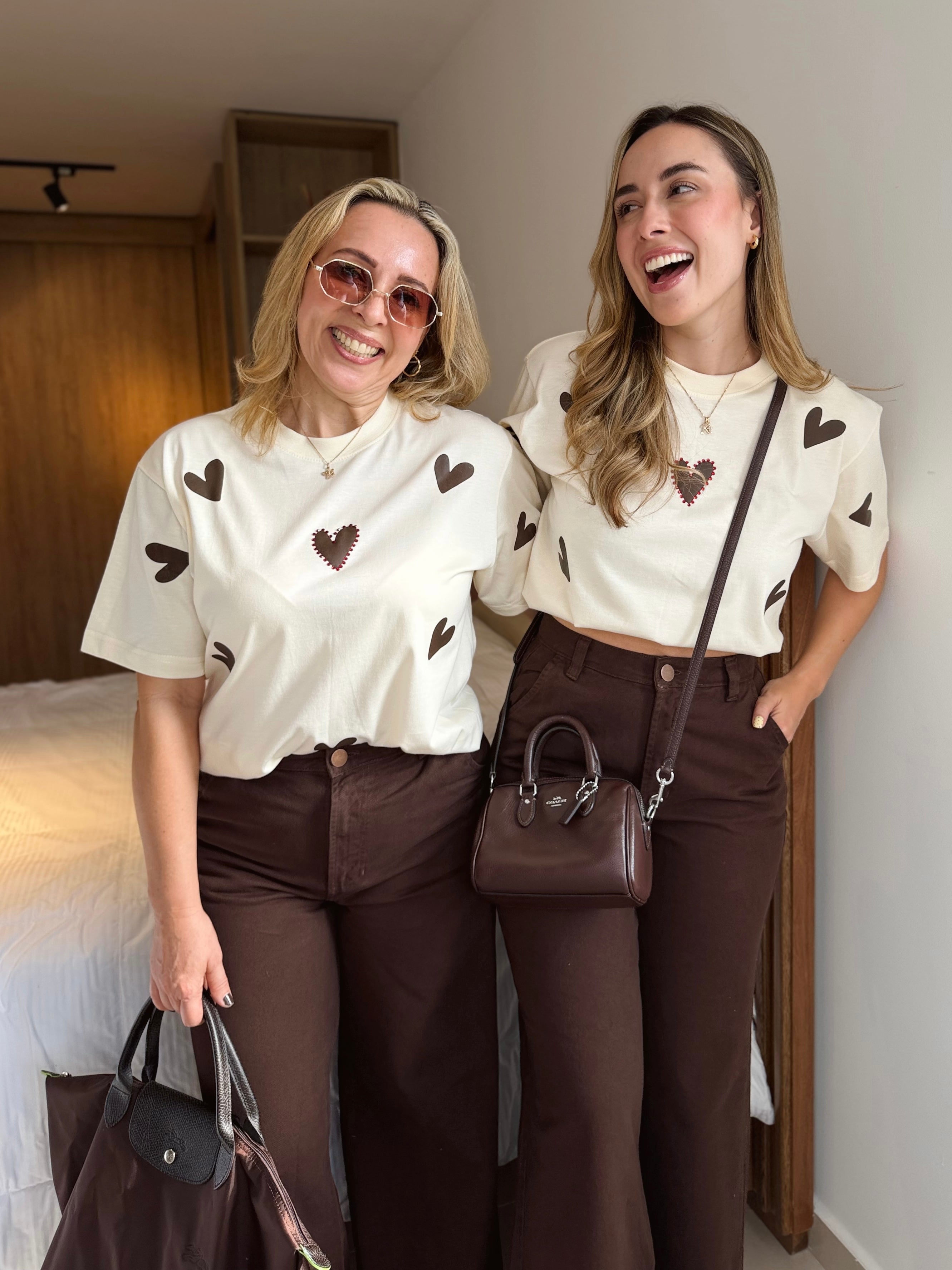 CAMISETA CORAZÓN CAFÉ