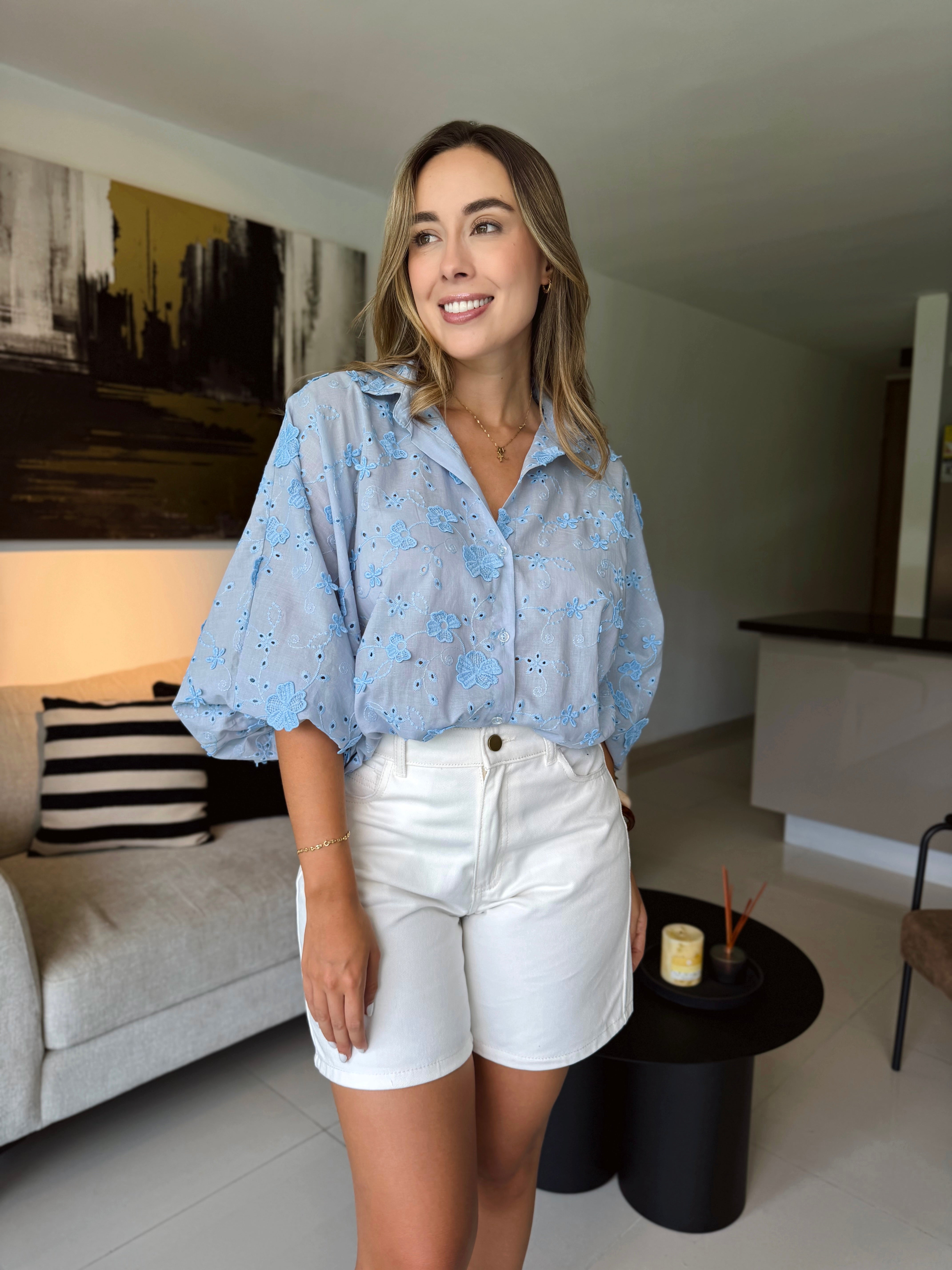 BLUSA GEORGINA OJALILLO 3D CELESTE