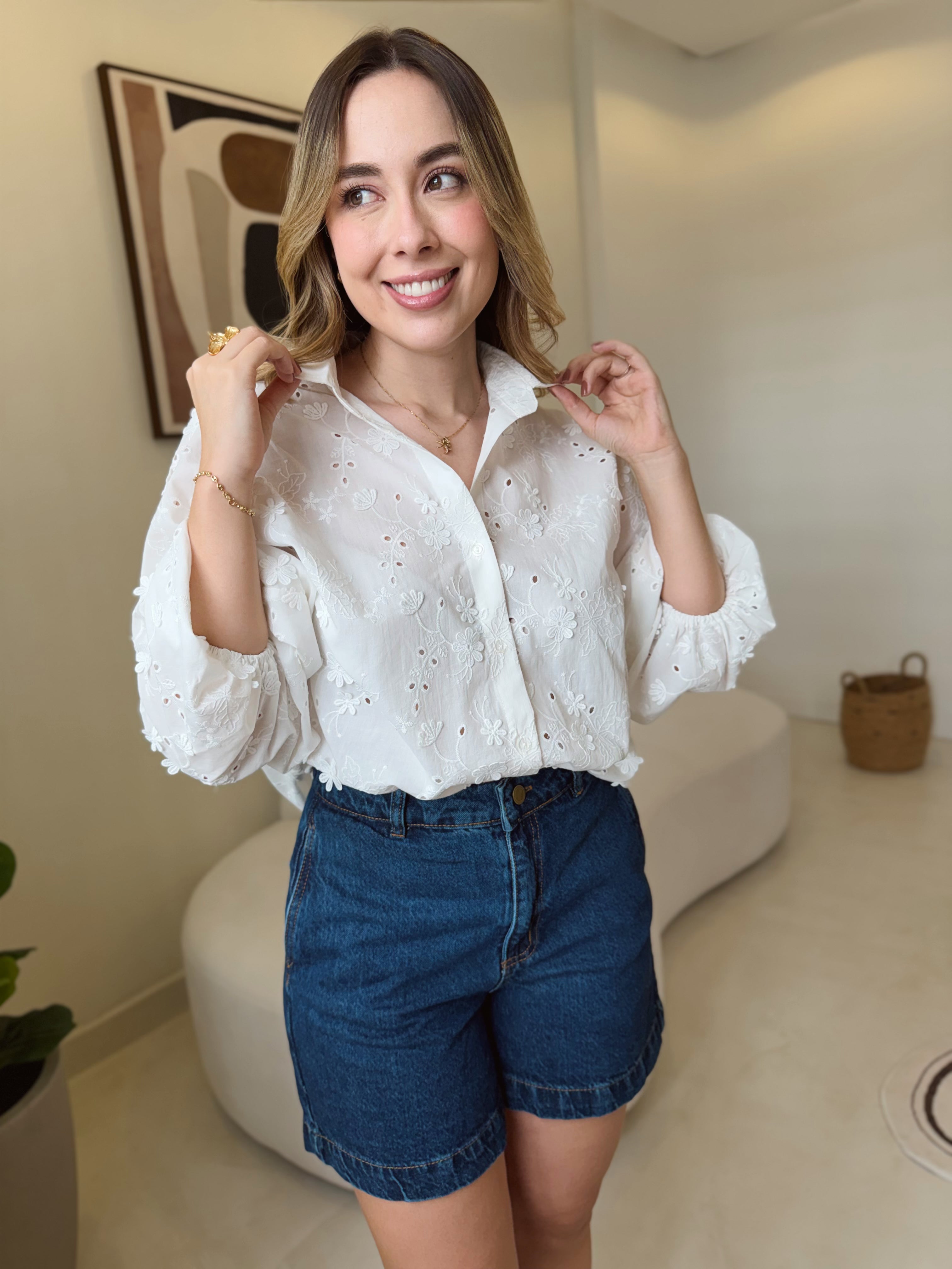 BLUSA GEORGINA BORDADA BLANCA