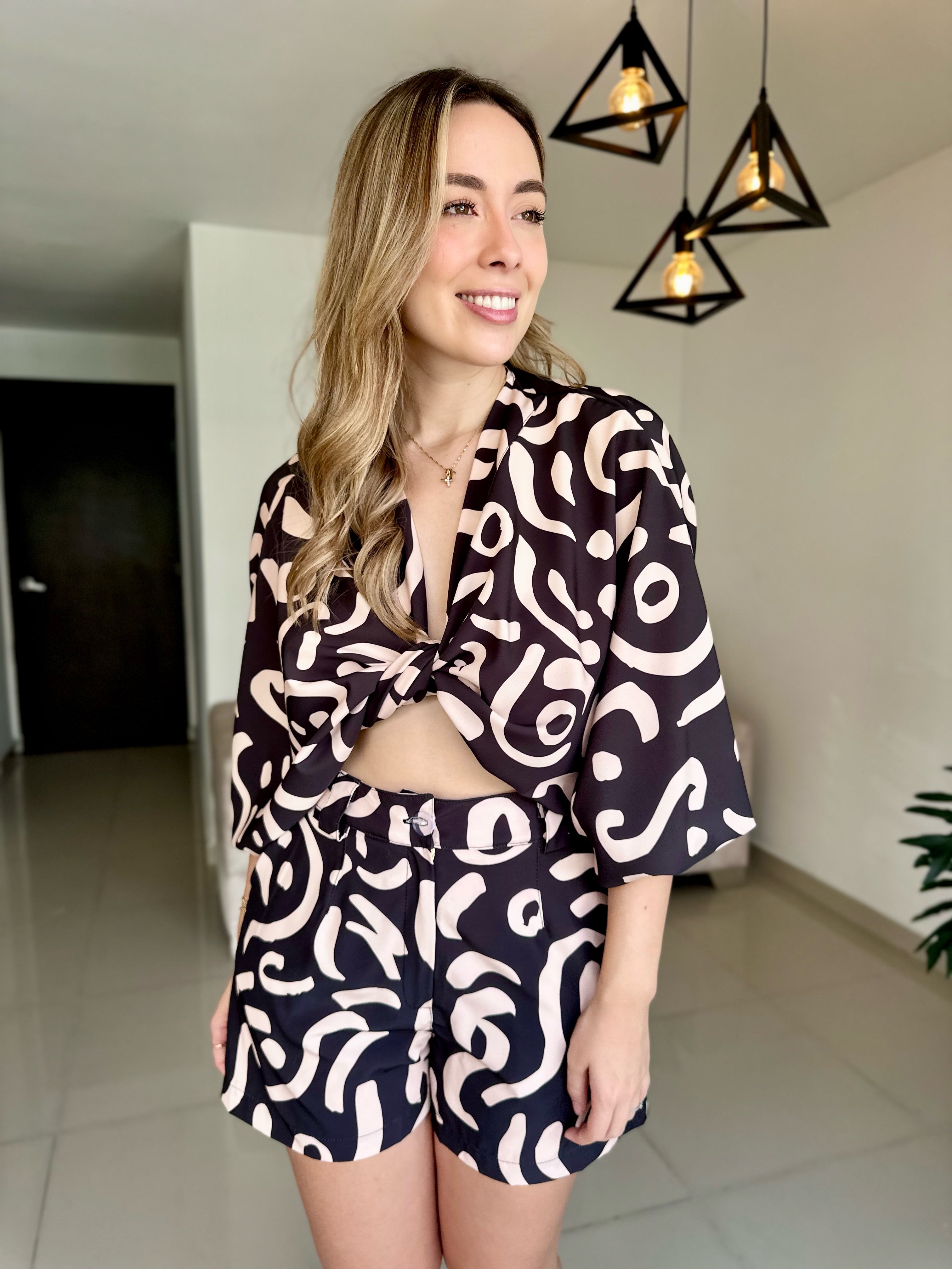 SET AGATHA PRINT NEGRO FIGURAS BEIGE