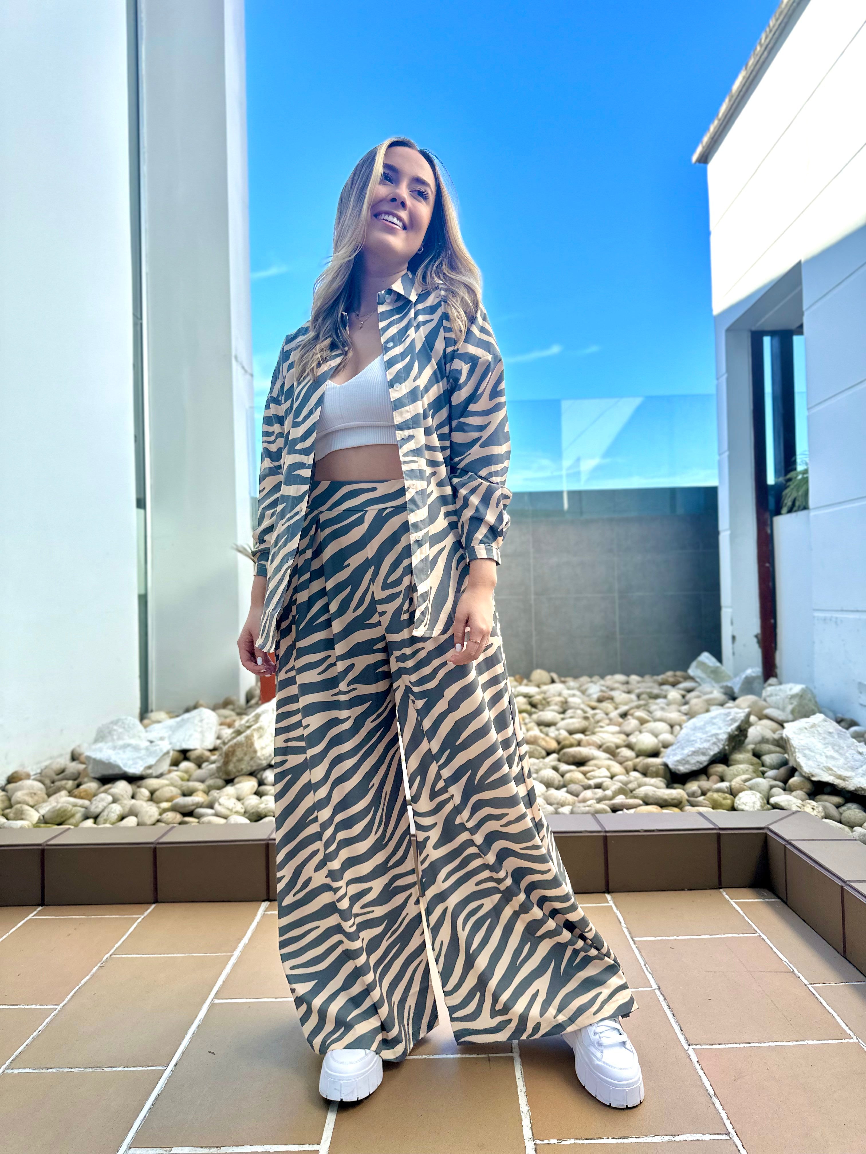 PANTALON LIZA CEBRA GRIS