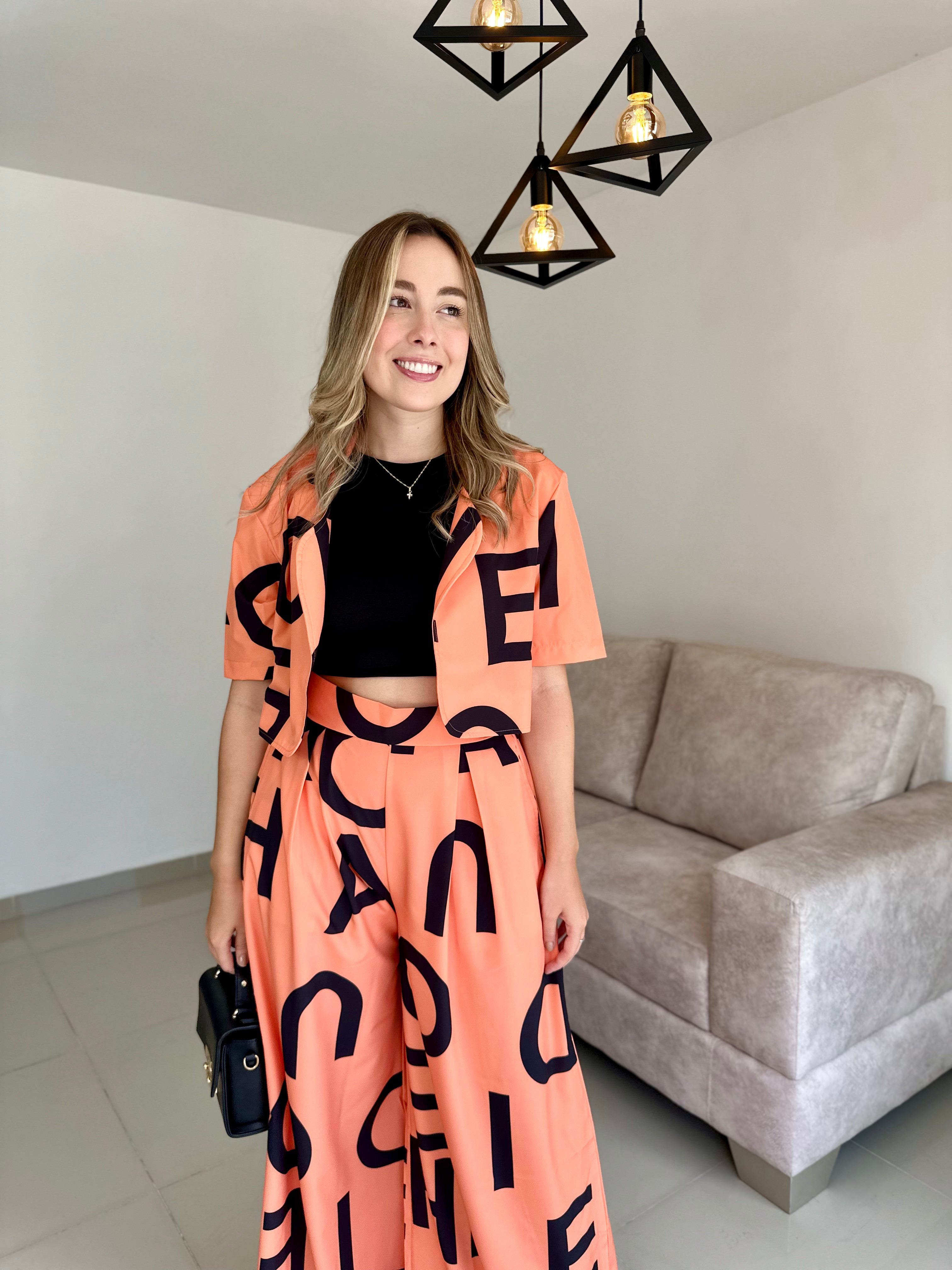 TOP LUANA NARANJA LETRAS