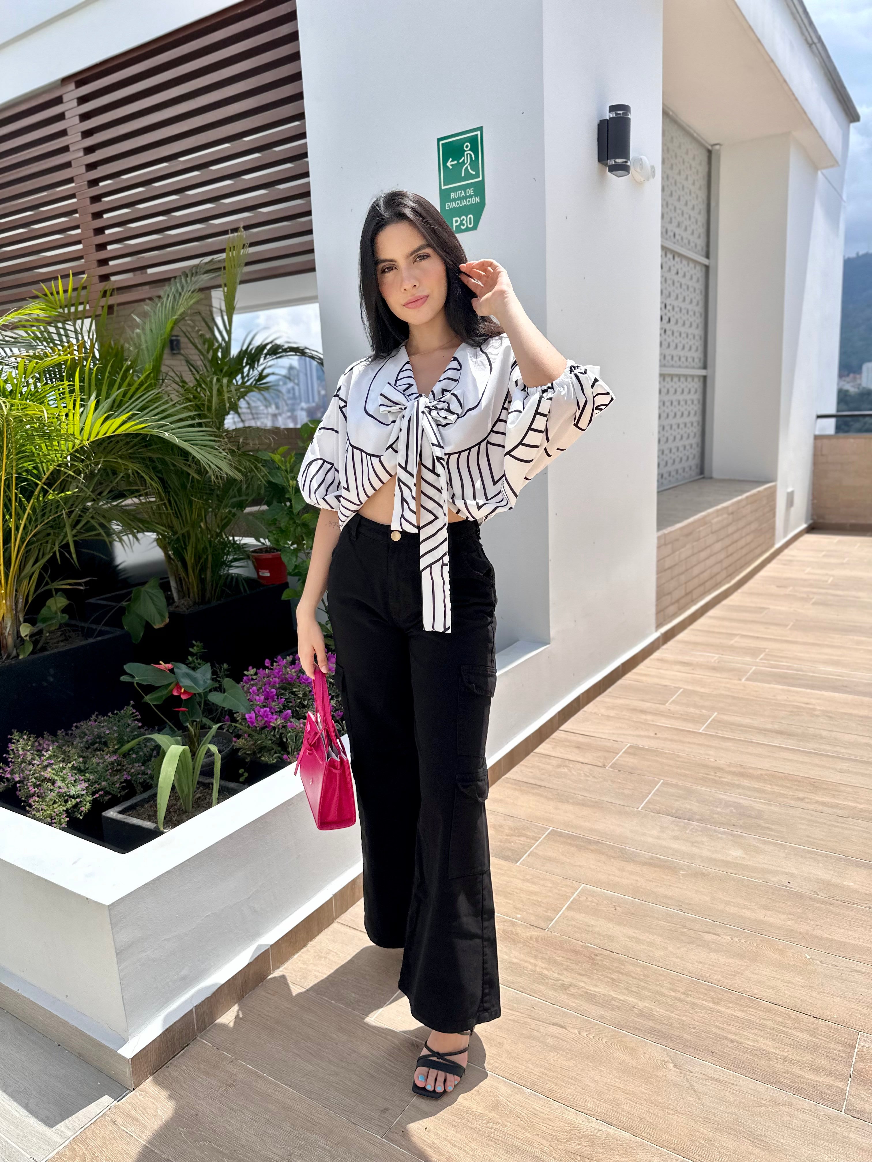 BLUSA CLOE PRINT FIGURAS