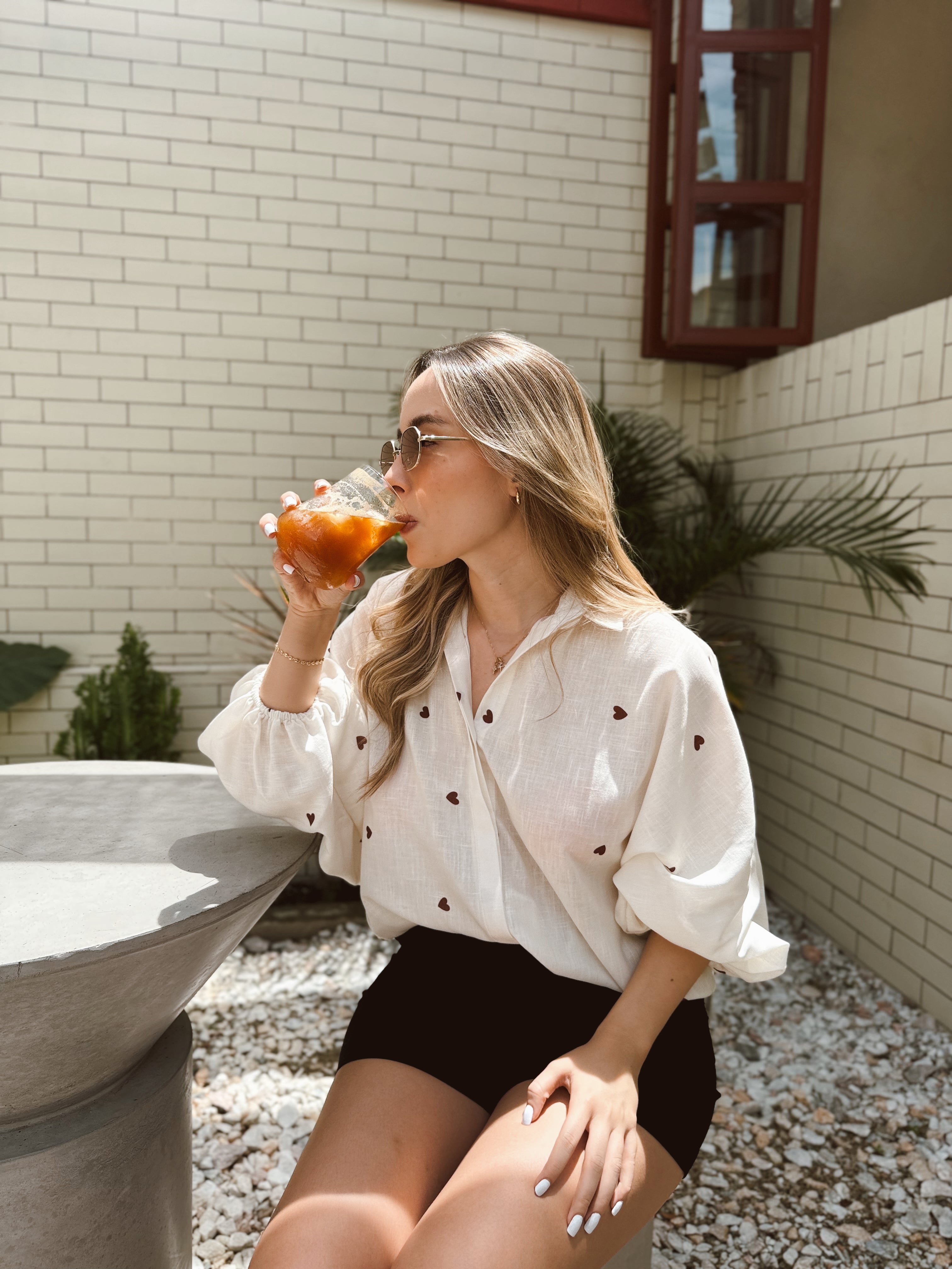 BLUSA GEORGINA PRINT CORAZÓN CAFÉ