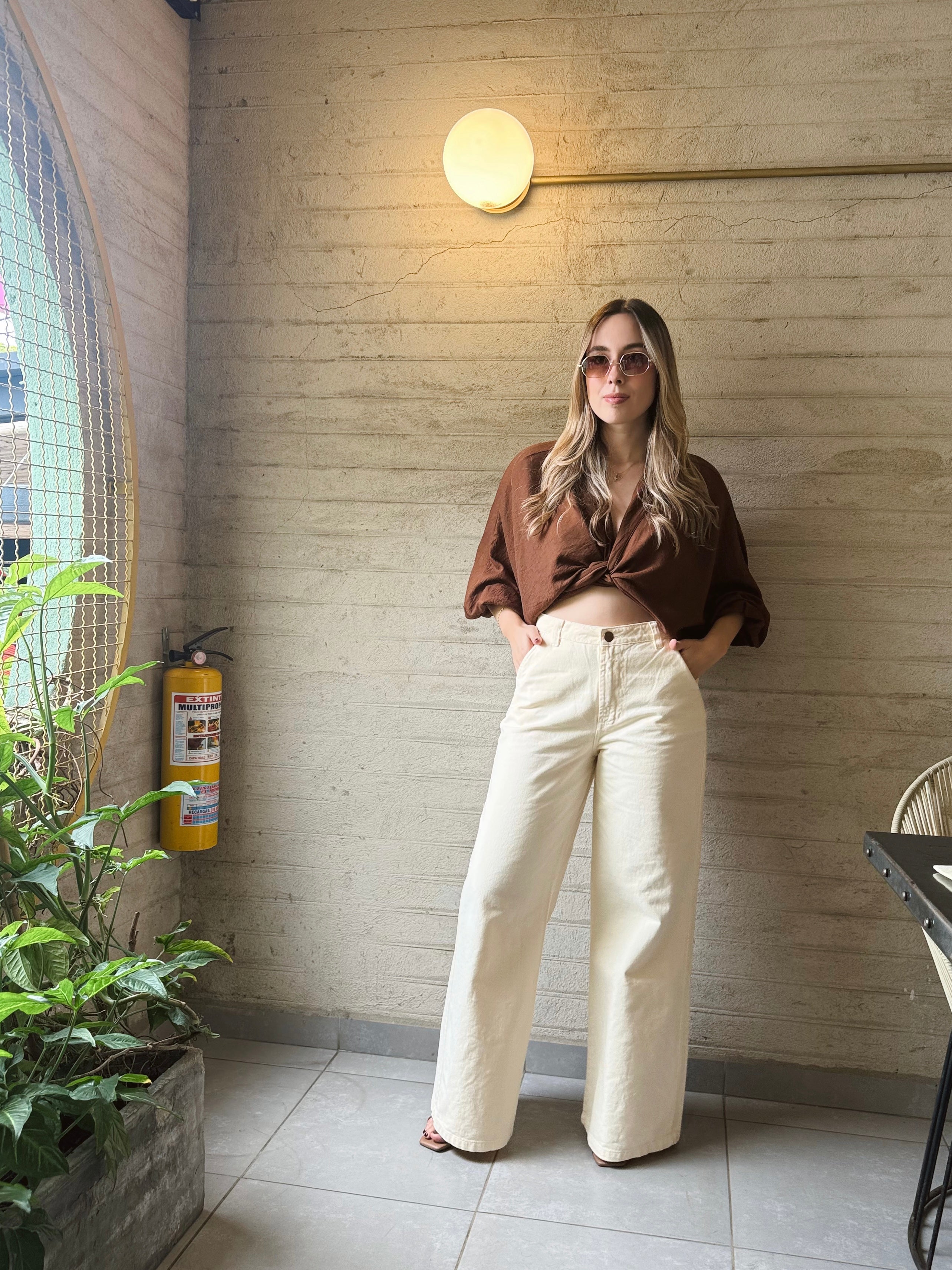 TOP MIA UNICOLOR CAFÉ