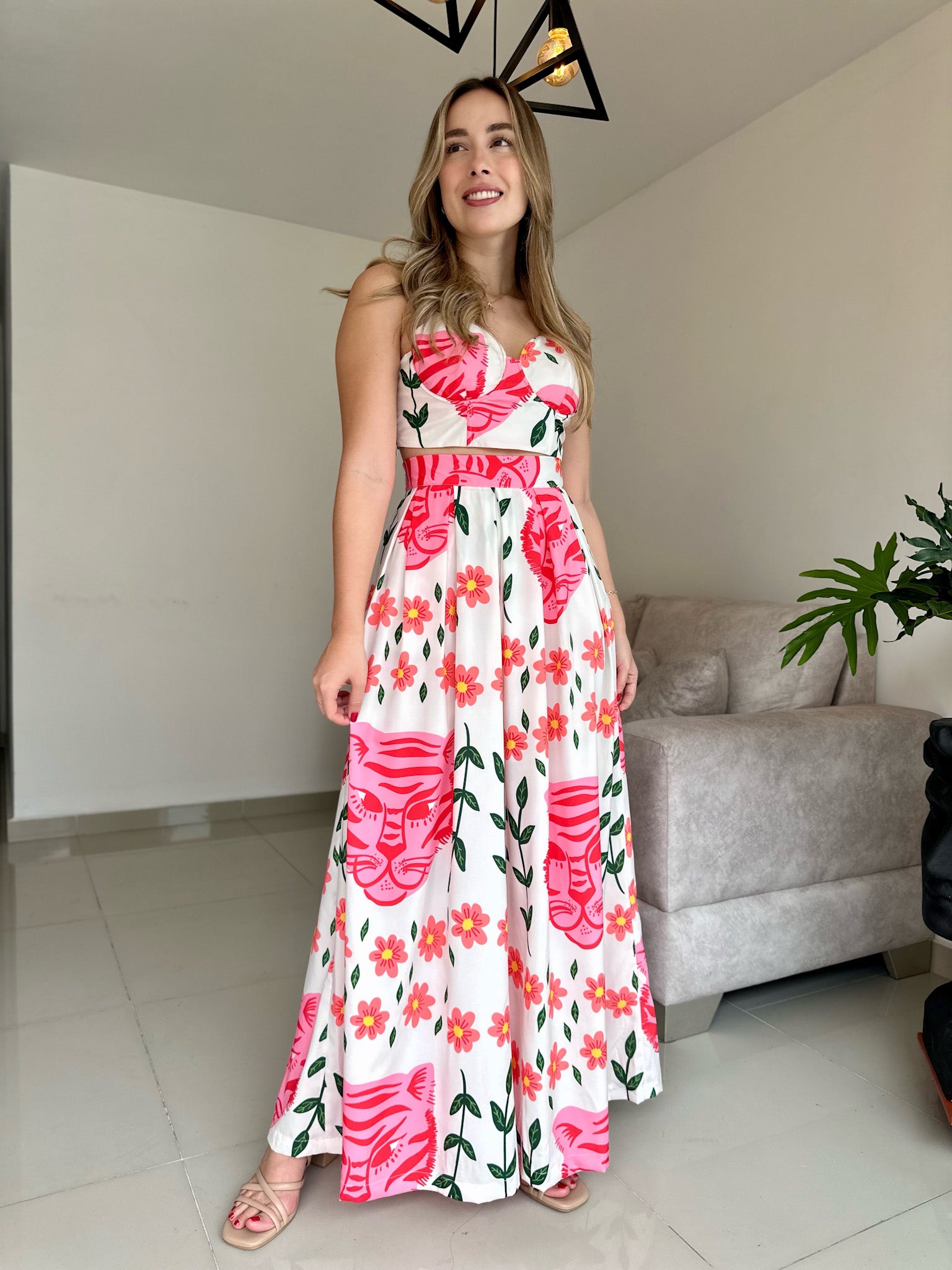 SET POSITANO PRINT TIGRES Y FLORES ROSAS