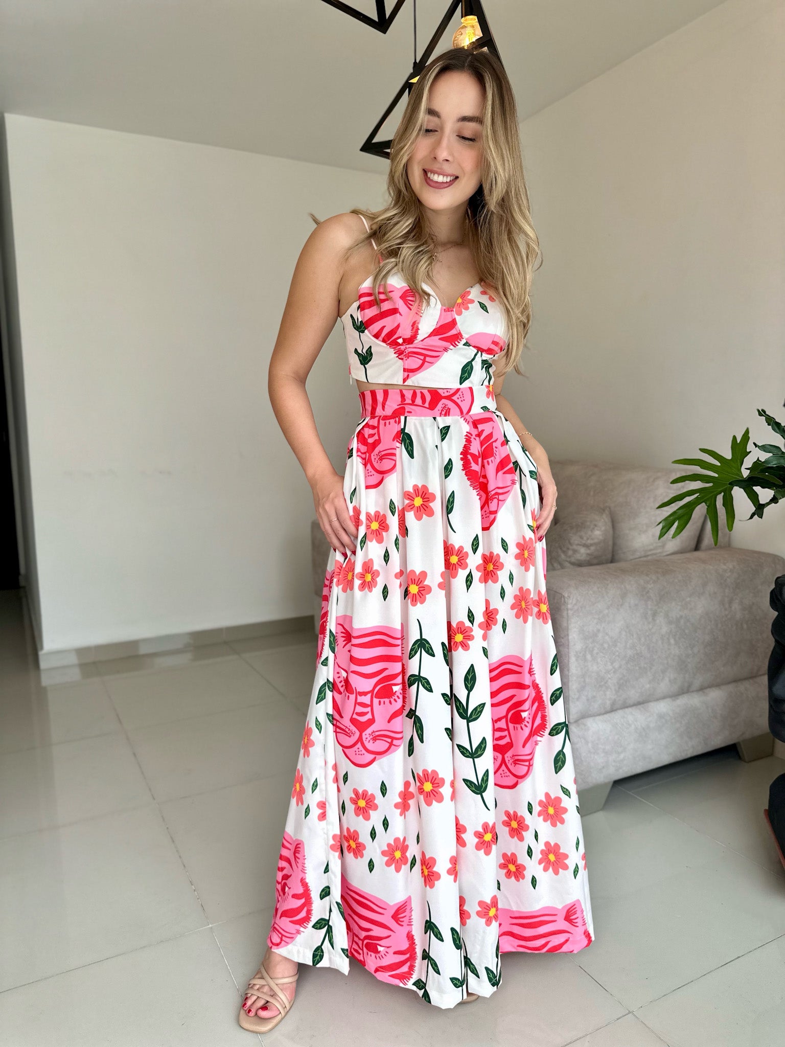 SET POSITANO PRINT TIGRES Y FLORES ROSAS