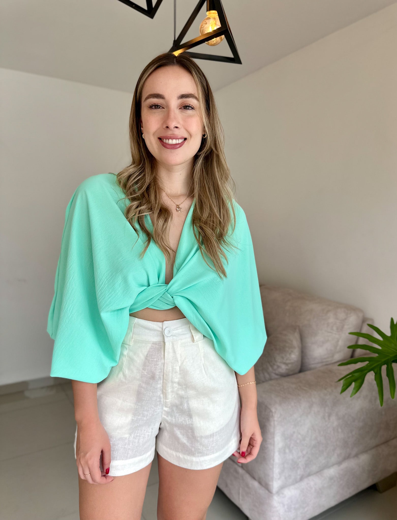 TOP MIA UNICOLOR VERDE MENTA