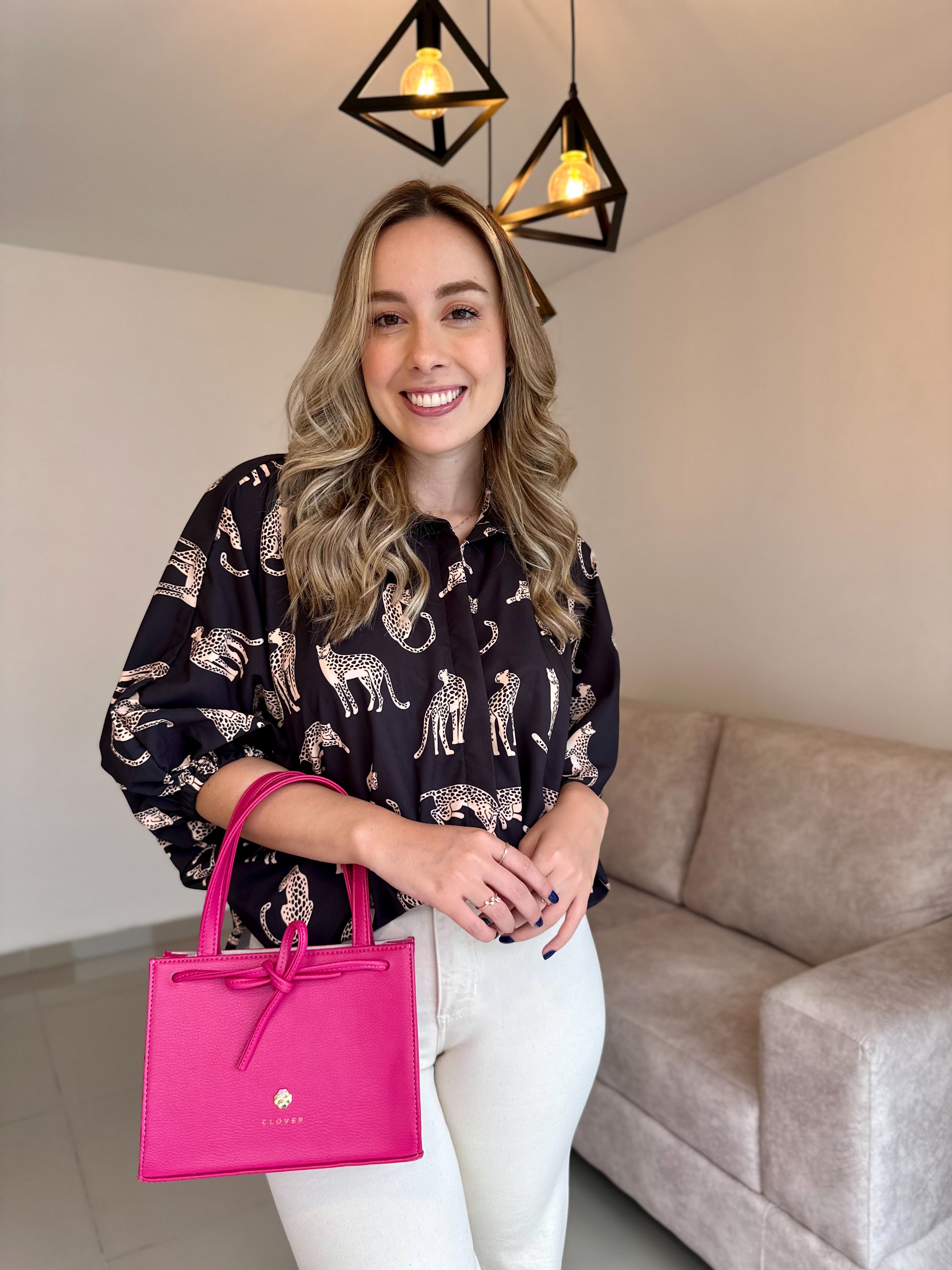 BLUSA GEORGINA PRINT LEO NEGRA