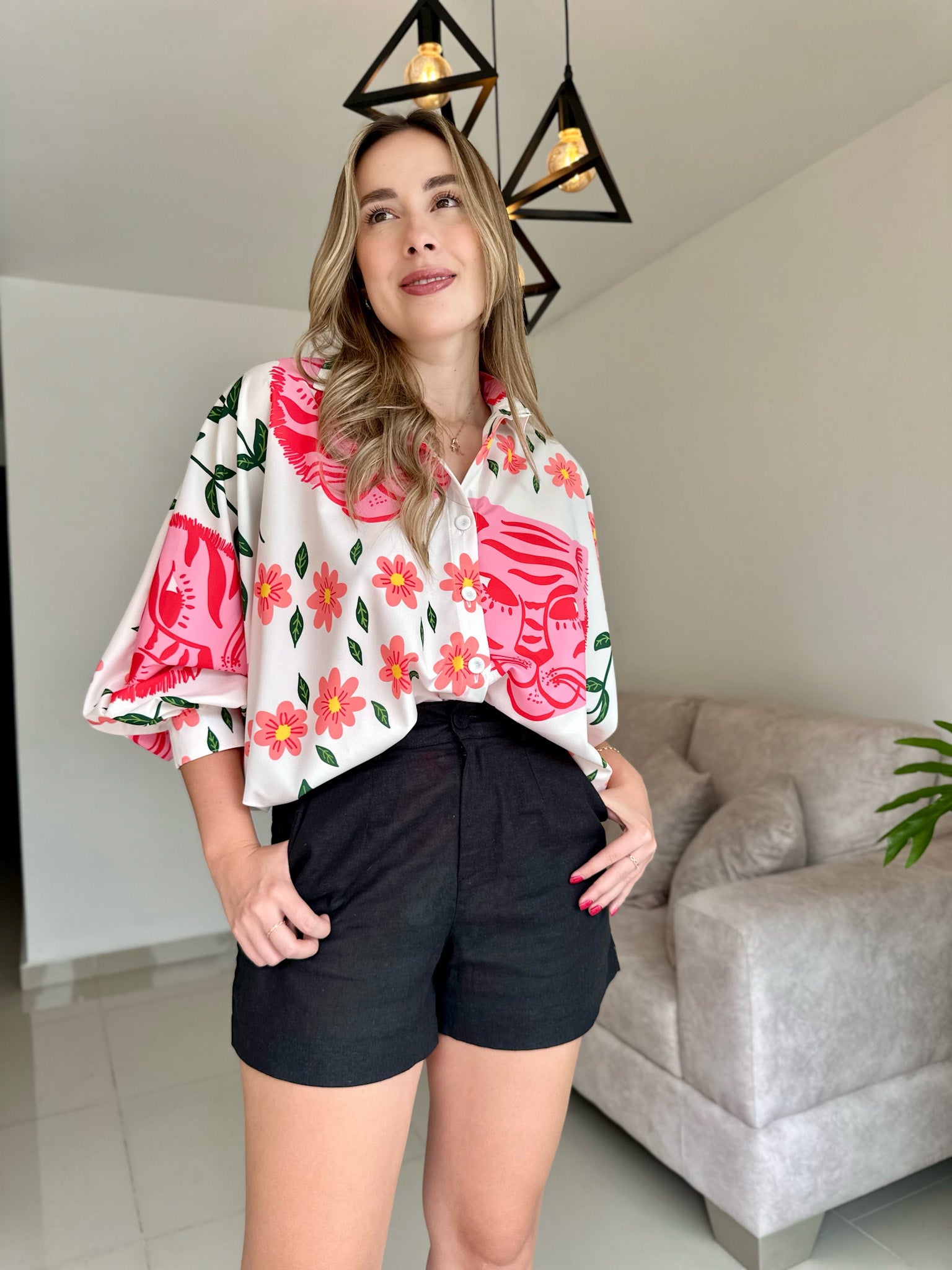 BLUSA MARTINA PRINT TIGRE ROSA Y FLORES