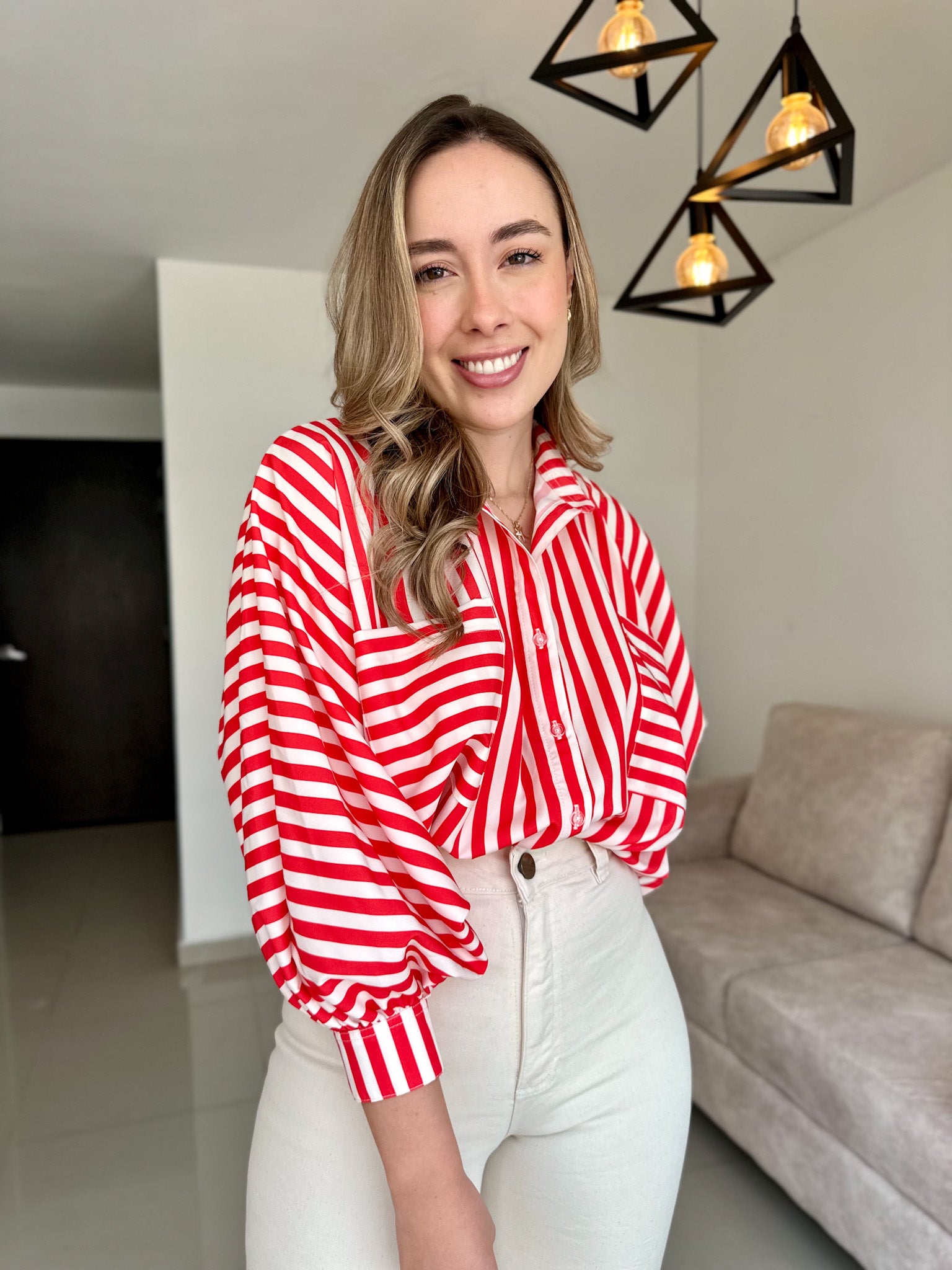 BLUSA BALI PRINT RAYAS BLANCO-ROJO