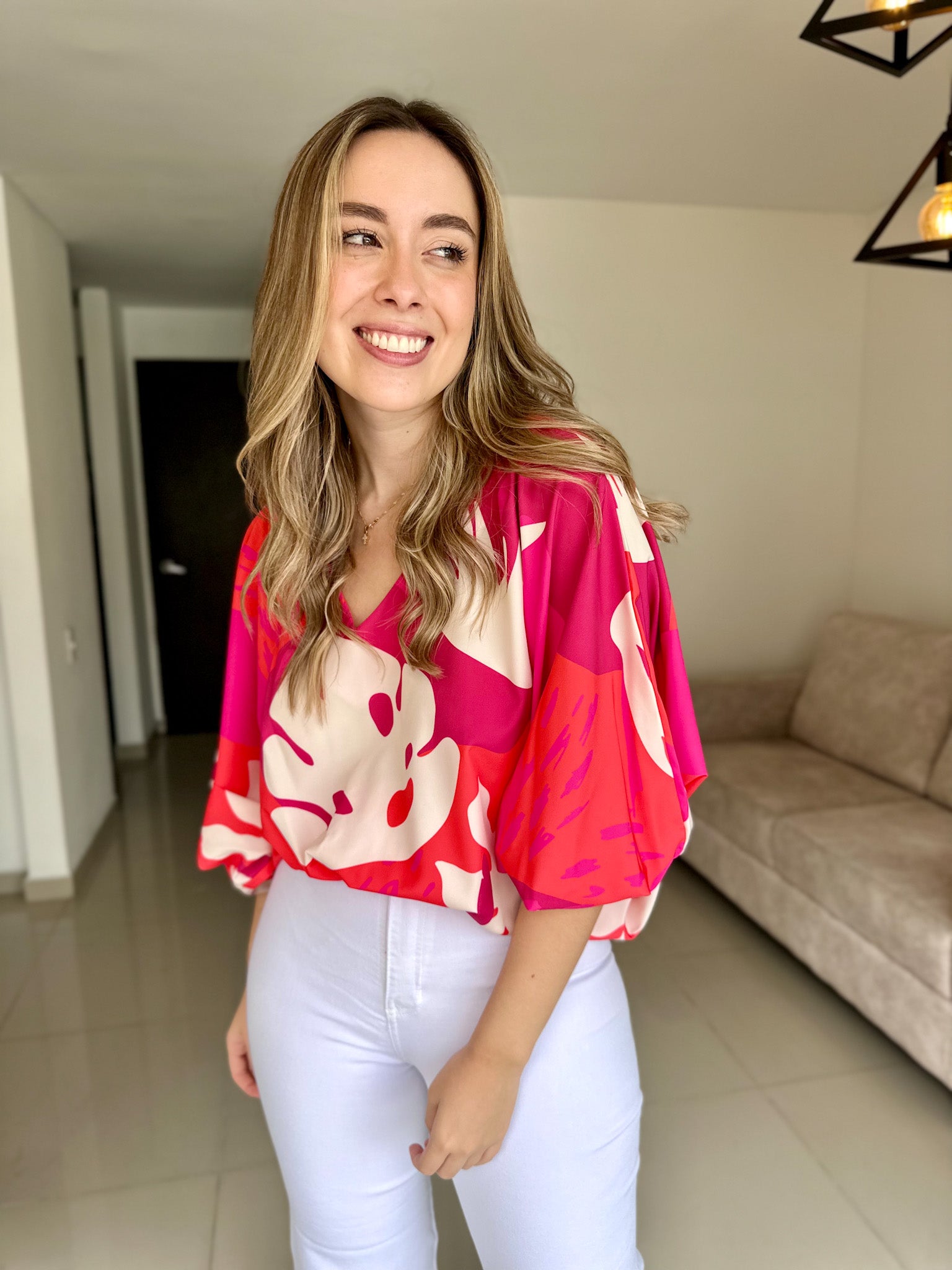 BLUSA CLOE PRINT FUCSIA- HOJA BLANCA