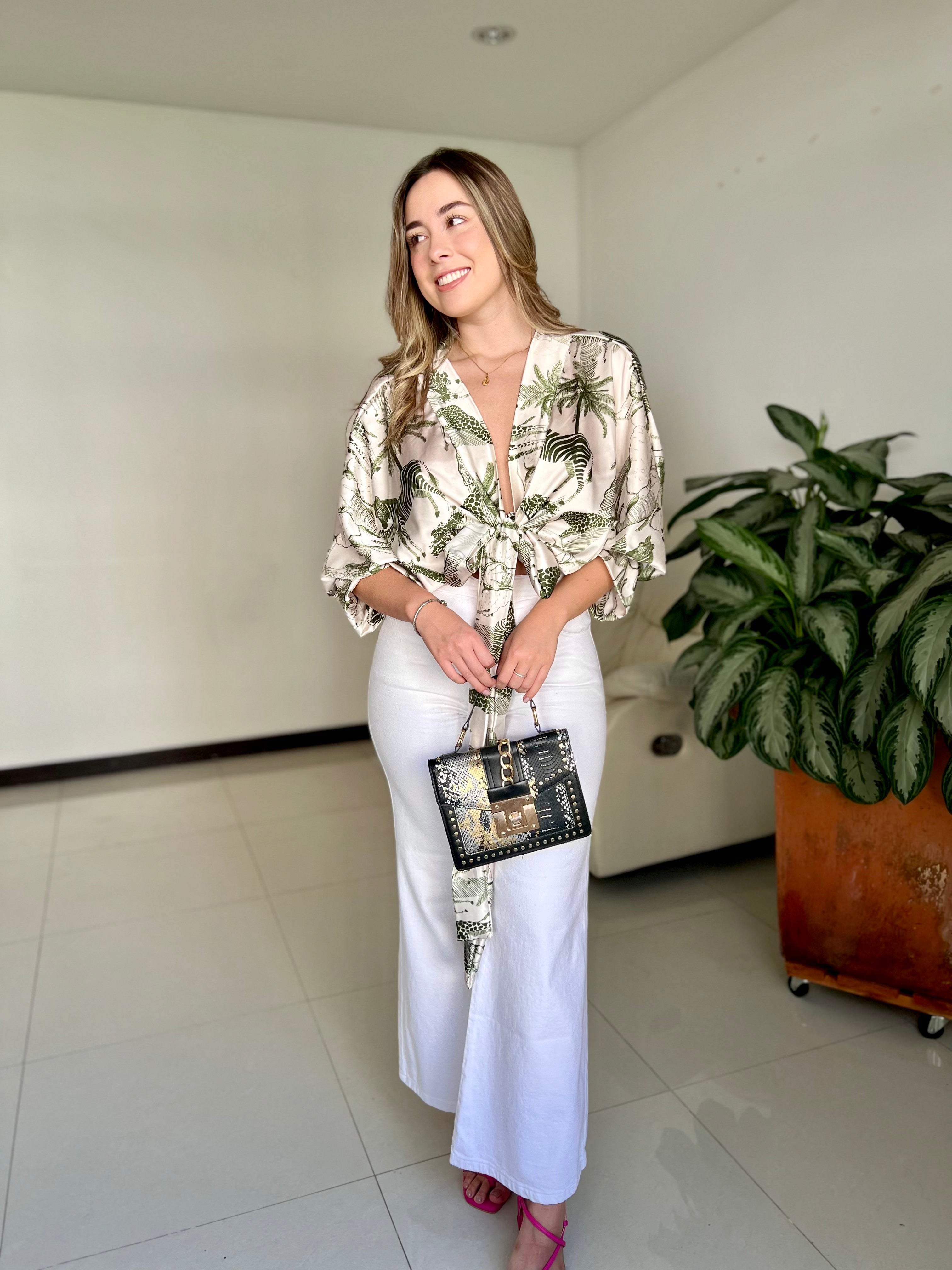 TOP EVA ESTAMPADO BLANCO Y VERDE