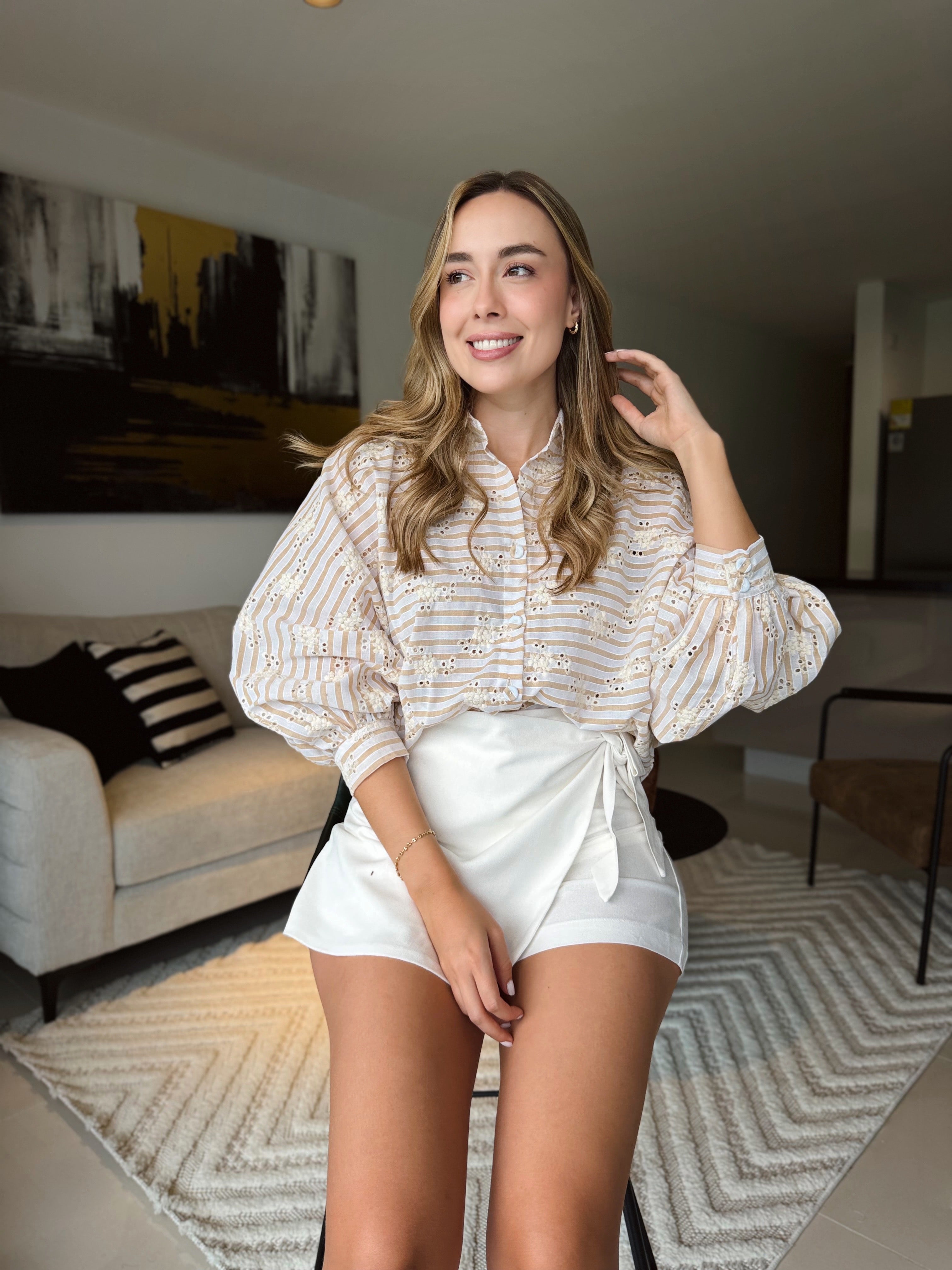 BLUSA MARTINA OJALILLO BEIGE