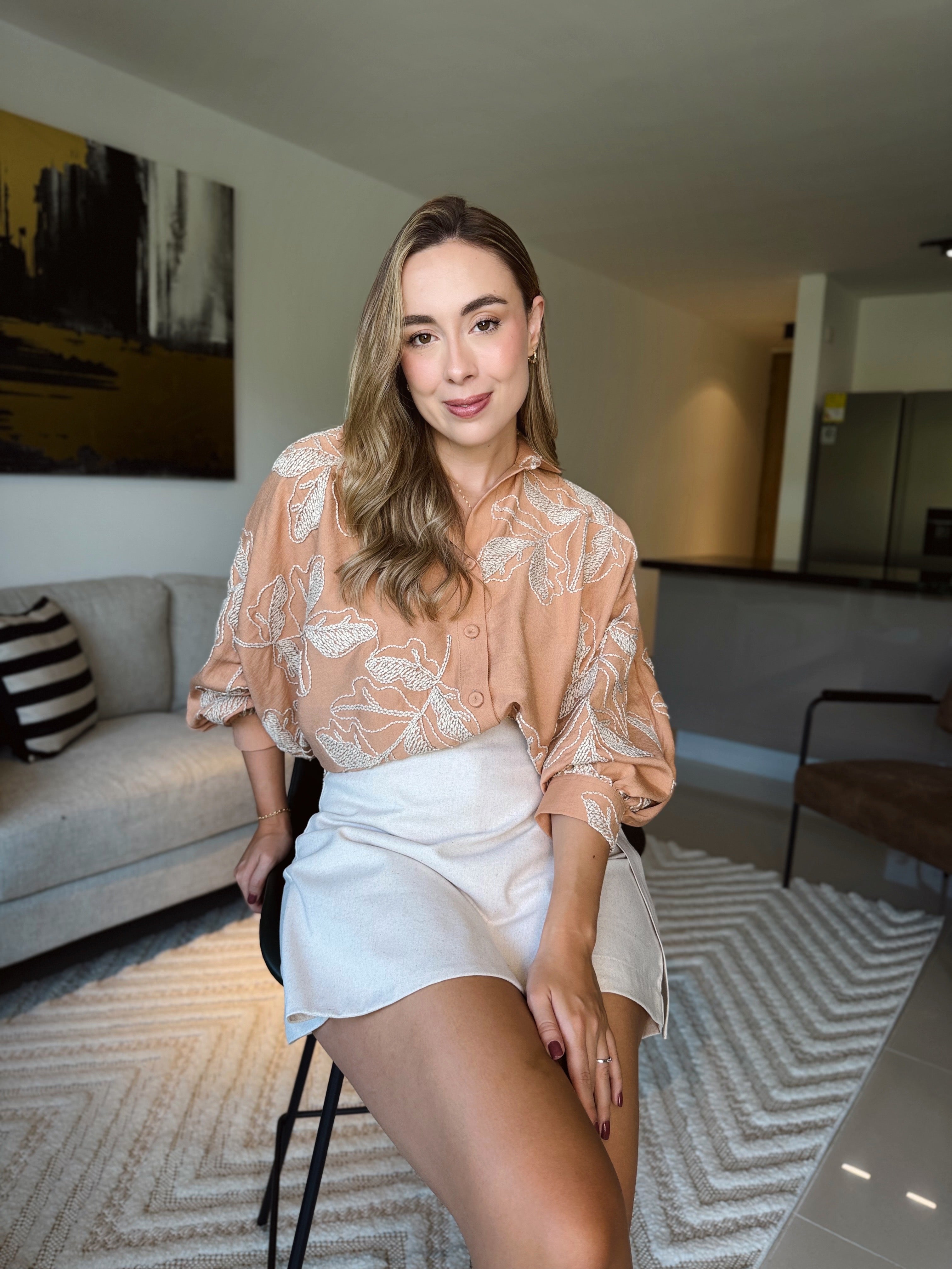 BLUSA MARTINA BORDADO CAMEL