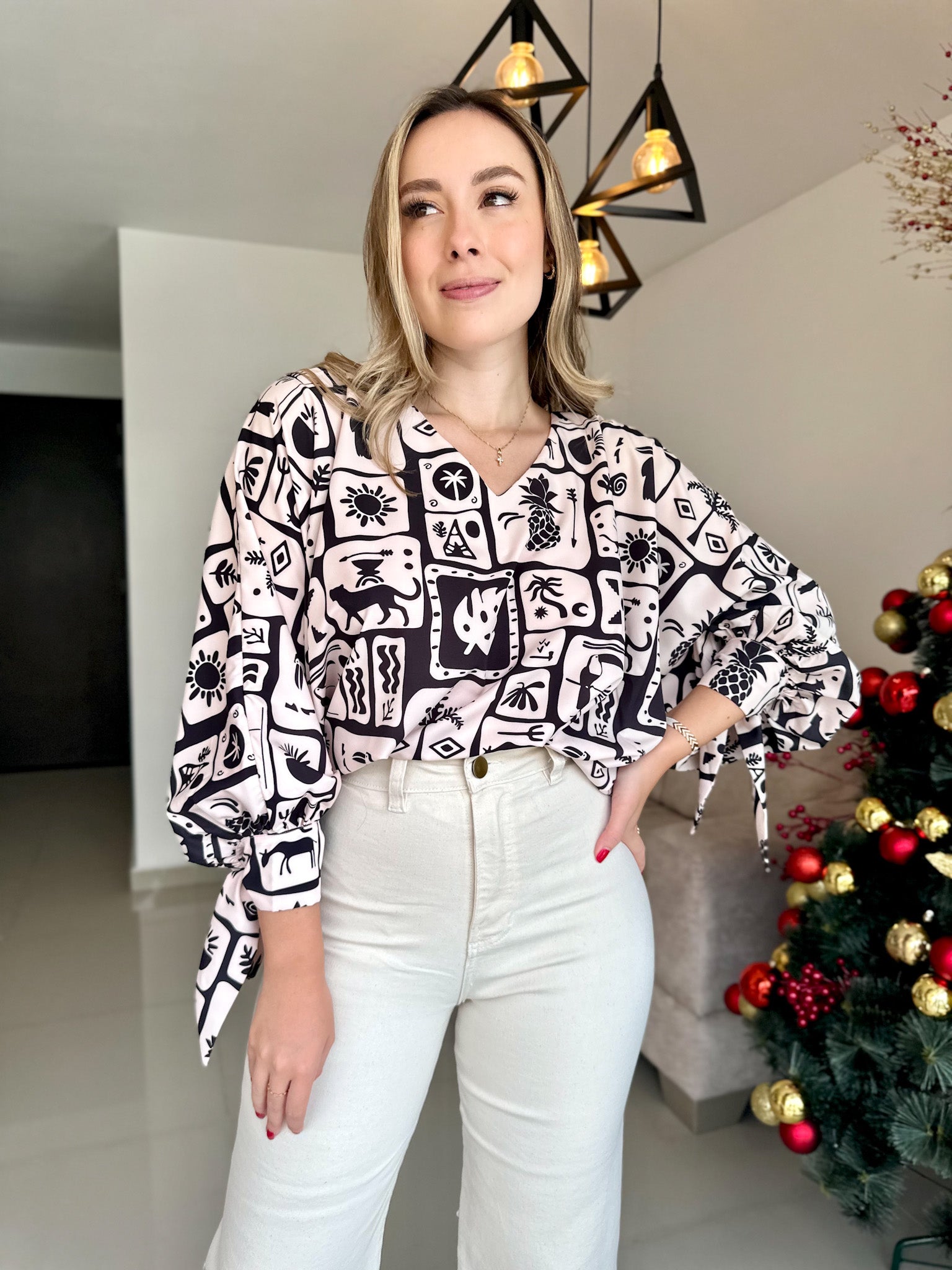 BLUSA ANA PRINT PIÑAS